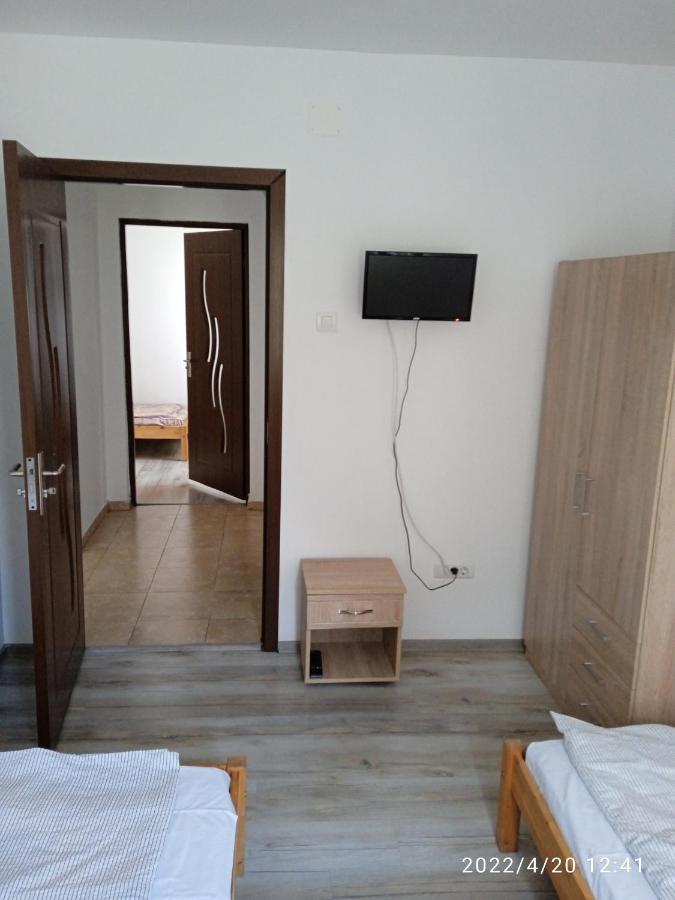 4 Rooms Apartment Tulcea Buitenkant foto